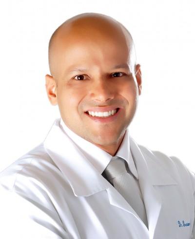 Dr. Luciano Cincurá